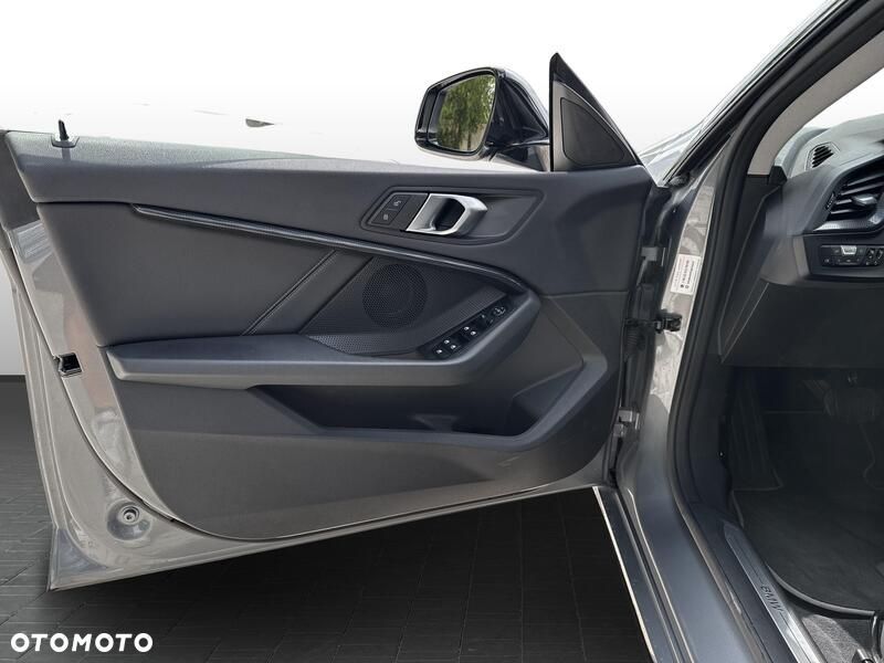 BMW Seria 2 218i Sport Line - 11