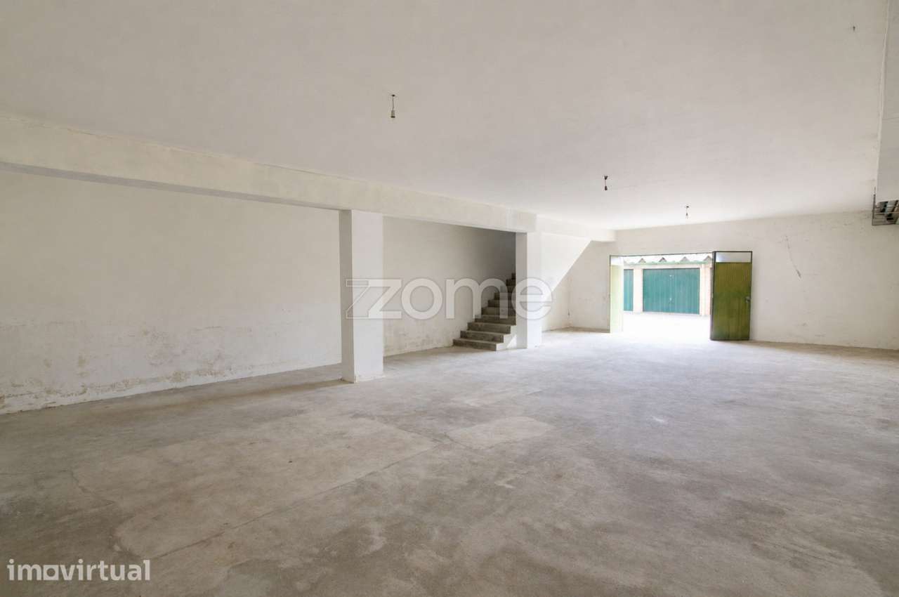 Armazém em cave para arrendamento, com 124 m² em St. Tirso. - Grande imagem: 5/12