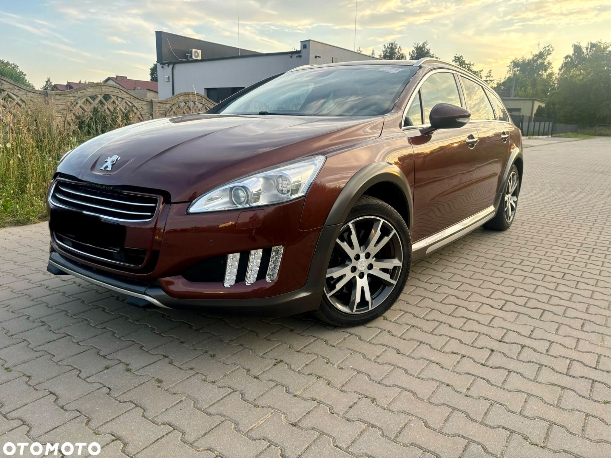 Peugeot 508 RXH Hybrid4 - 1