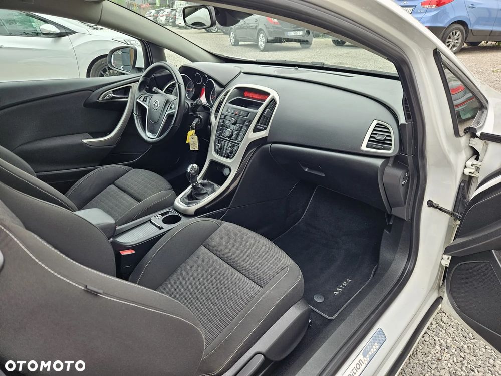 Opel Astra 1.4 Turbo - 21