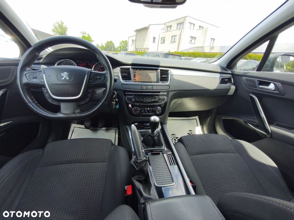 Peugeot 508 - 8