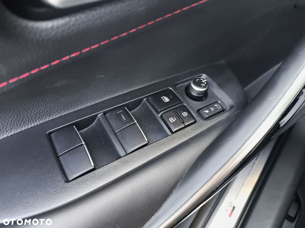 Toyota Corolla 1.8 Hybrid GR Sport Dynamic - 21