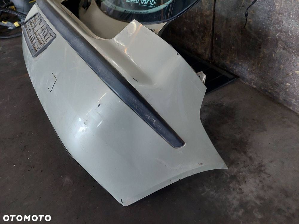 KOMPLETNY TYŁ KLAPA ZDERZAK LAMPA LAMPY RENAULT LAGUNA II HB 5D NV190 - 4