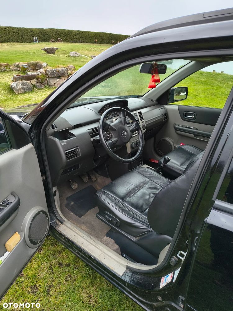 Nissan X-Trail 2.2 dCi Comfort + - 9