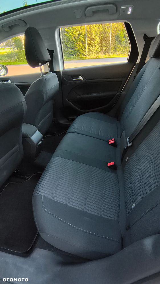 Peugeot 308 2.0 Blue HDi Allure S&S - 15