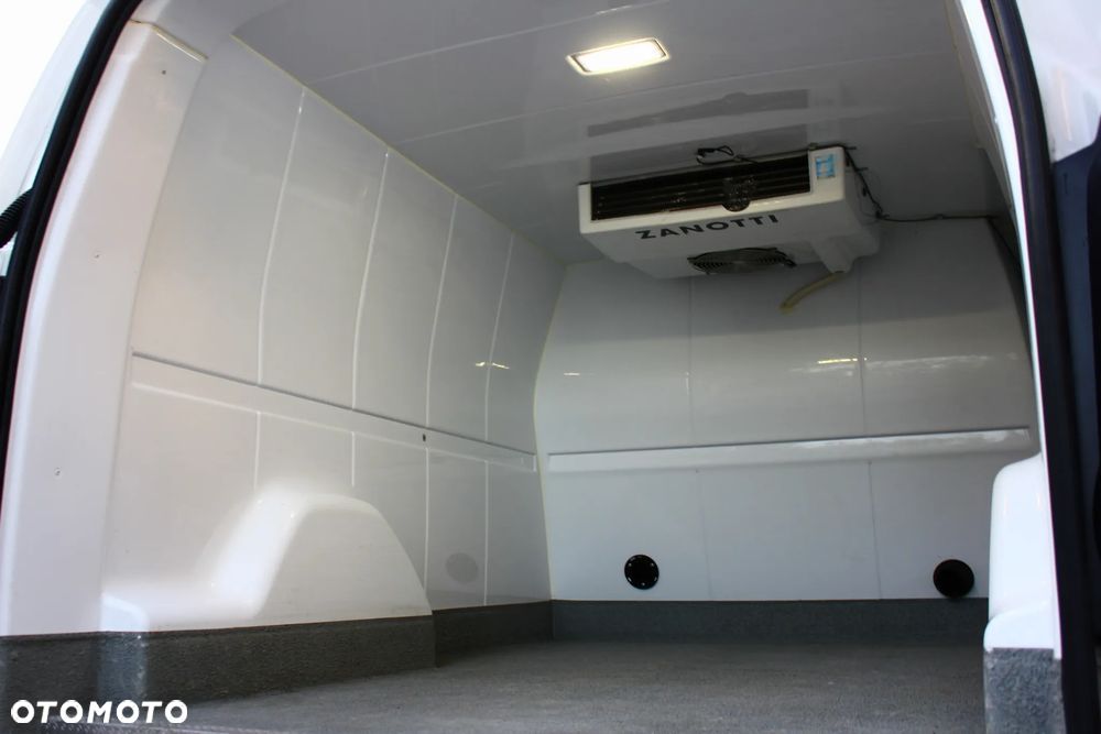 Toyota Proace City 1.5D-4D 102KM LONG L2 3 Osobowy Chłodnia - 24