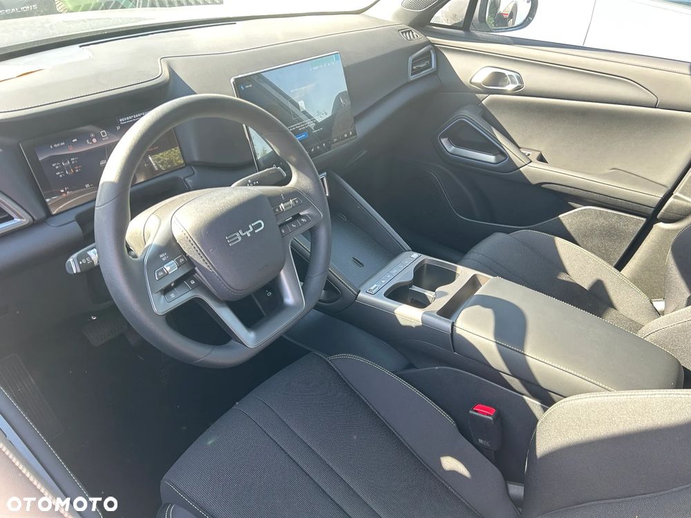 BYD Atto 2 DM-i Active - 16