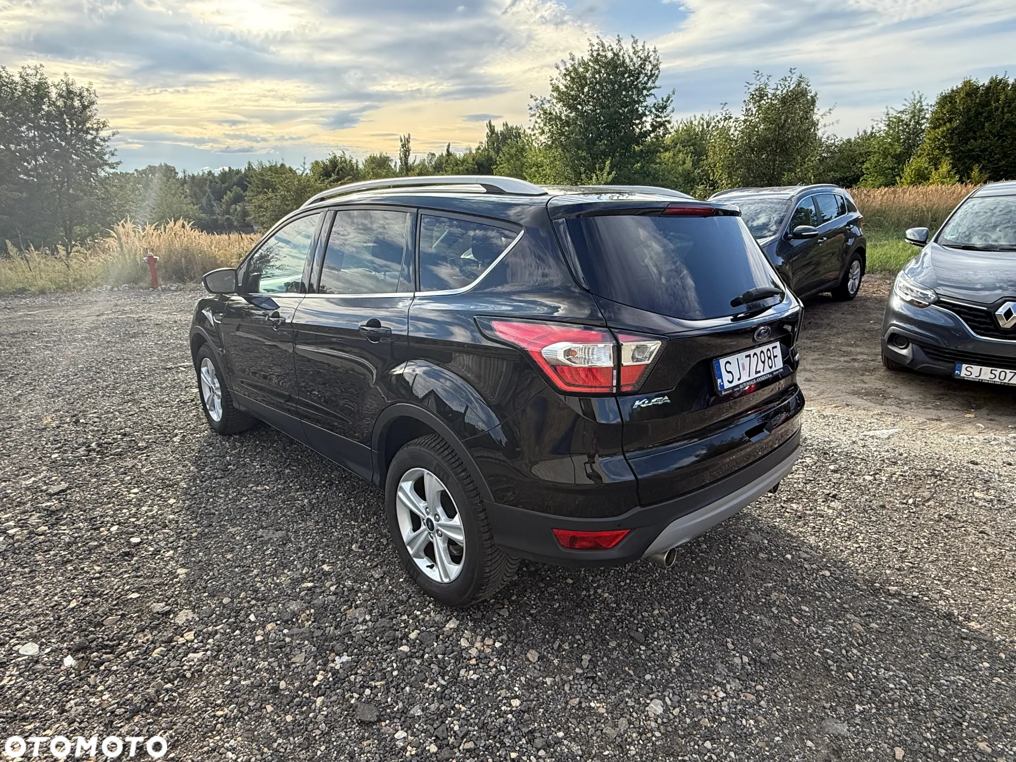 Ford Kuga 1.5 EcoBoost TITANIUM - 4