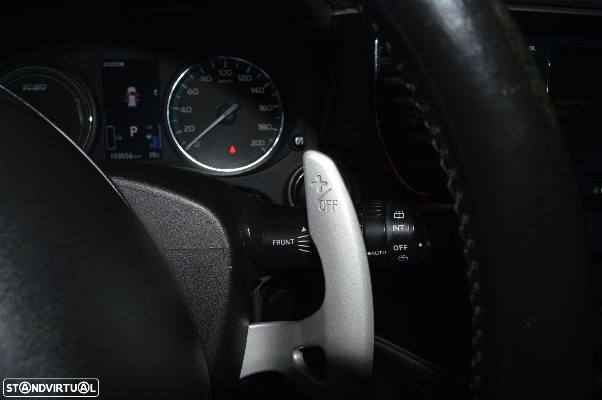 Mitsubishi Outlander 2.0 PHEV Instyle Navi - 45