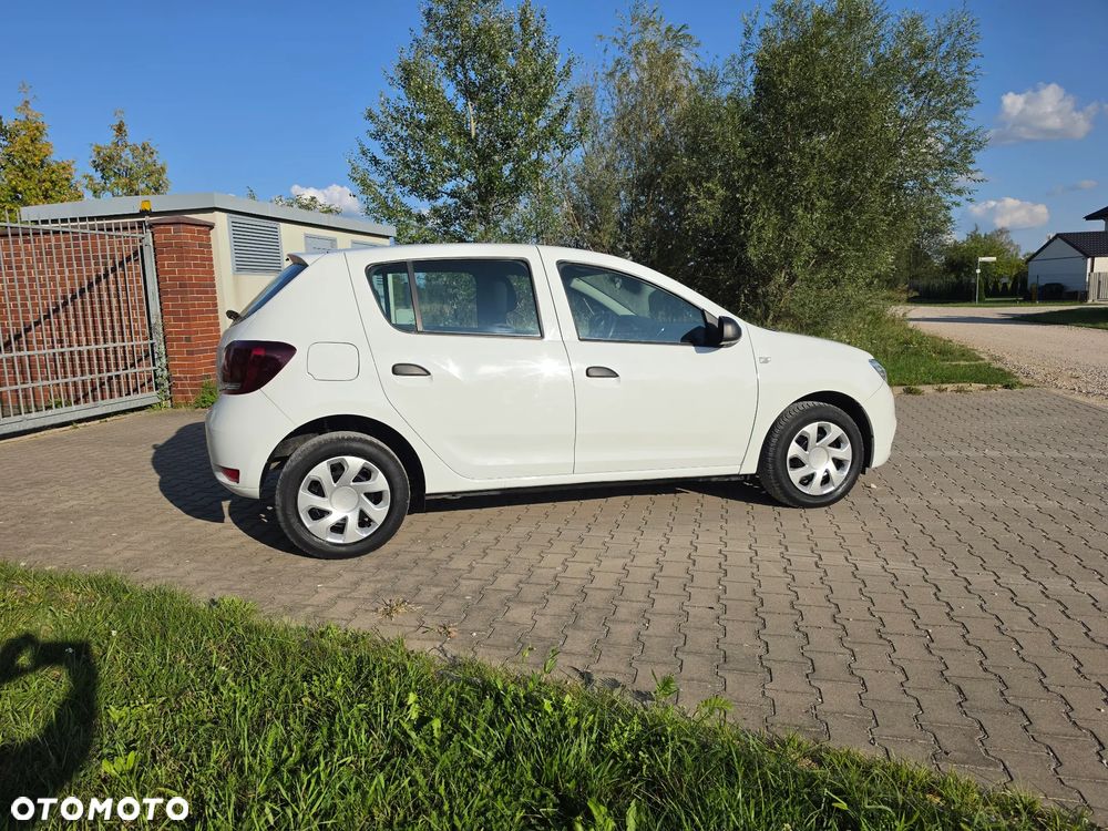 Dacia Sandero 1.2 16V 75 Essentiel - 18