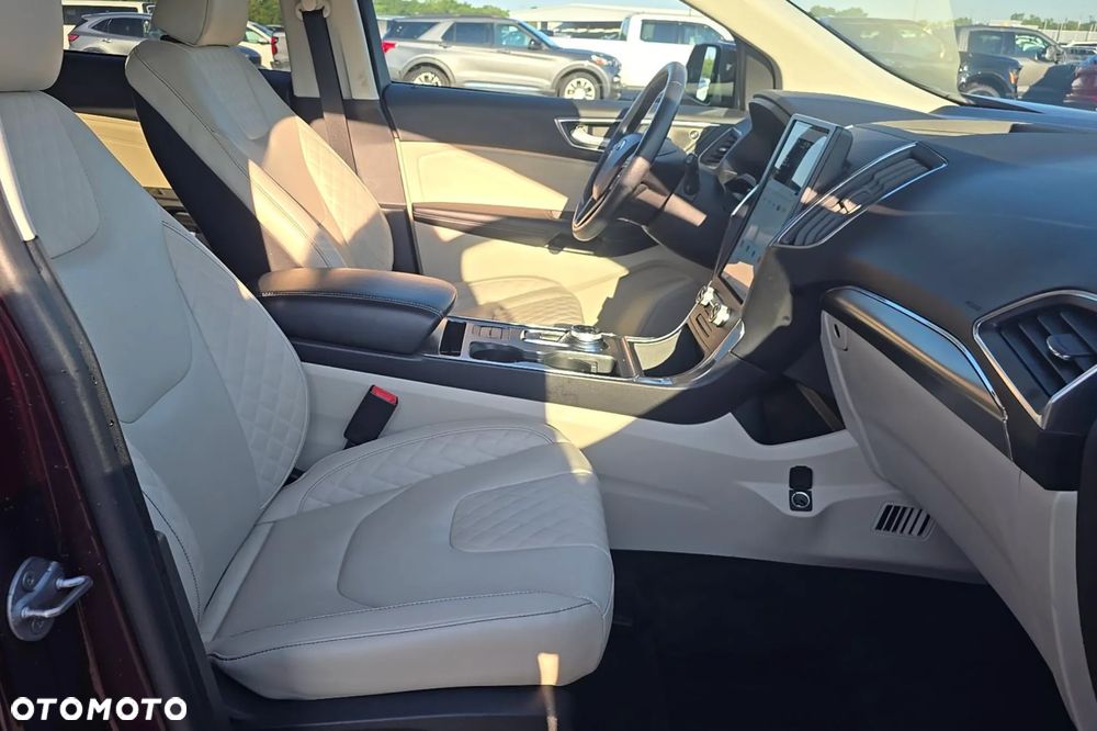 Ford Edge - 16