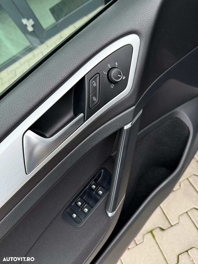 Volkswagen Golf 1.2 TSI BlueMotion Technology Cup - 29