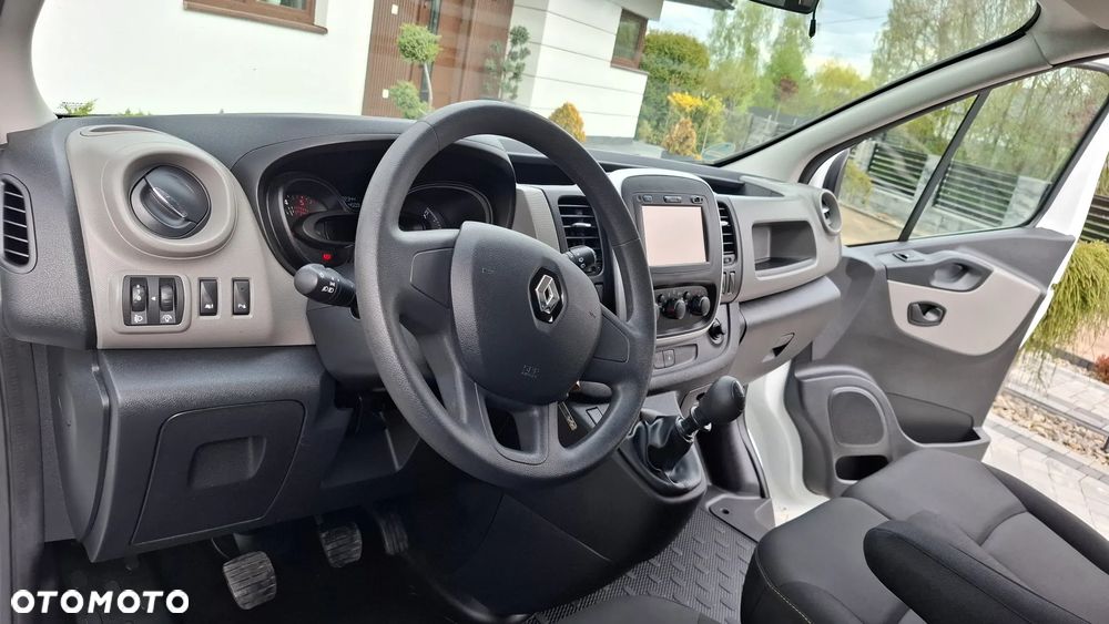 Renault Trafic - 18