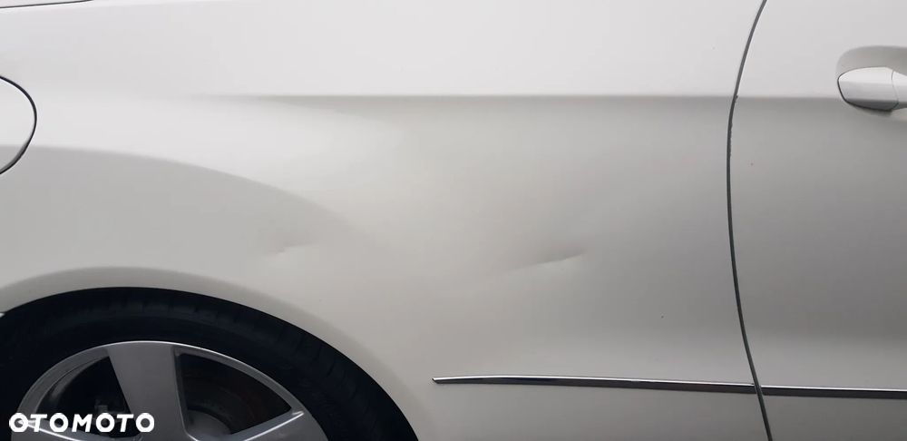 Mercedes-Benz Klasa E 220 CDI DPF BlueEFFICIENCY Automatik Avantgarde - 38