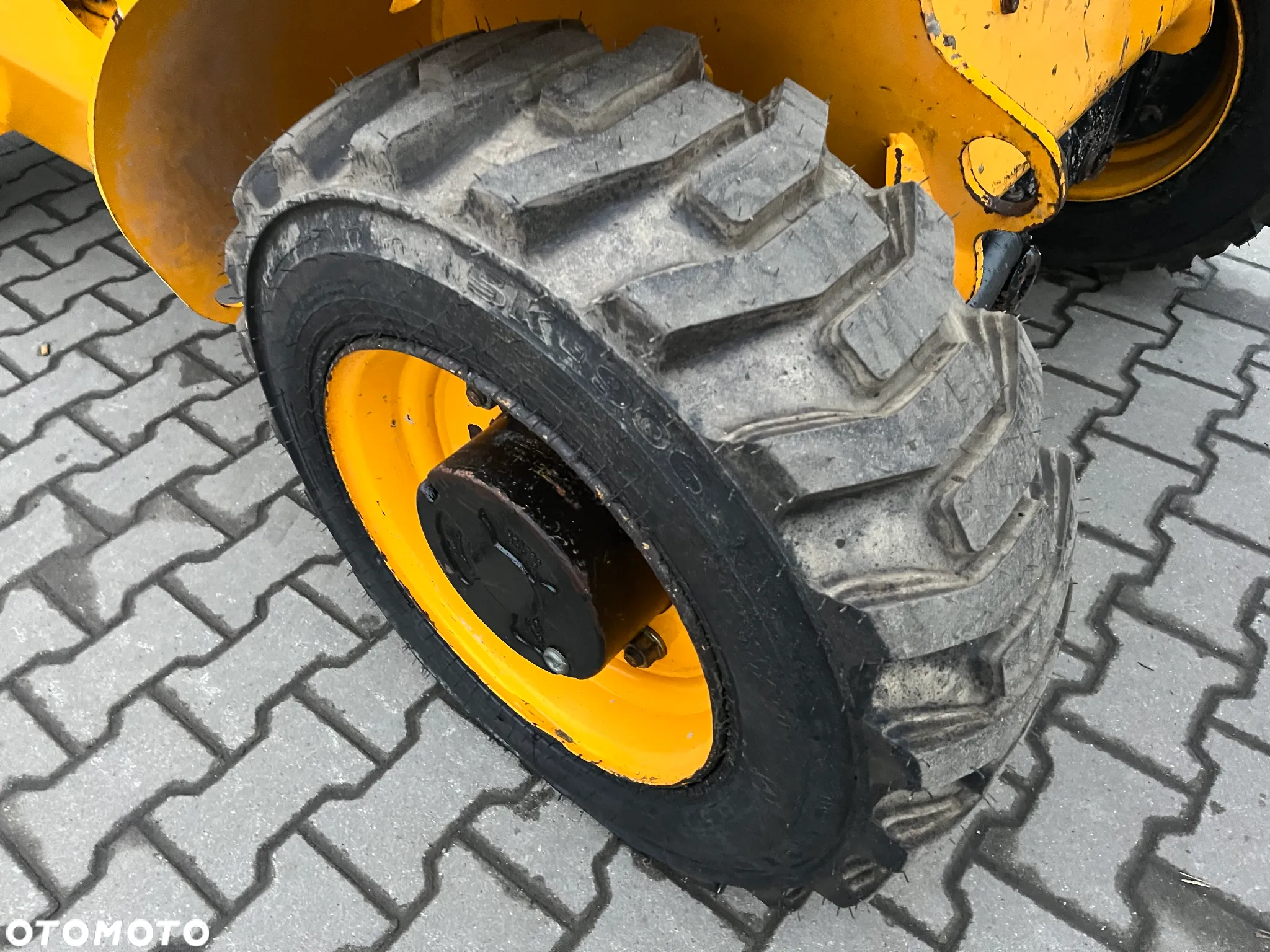 JCB 520-40 4WS - 16