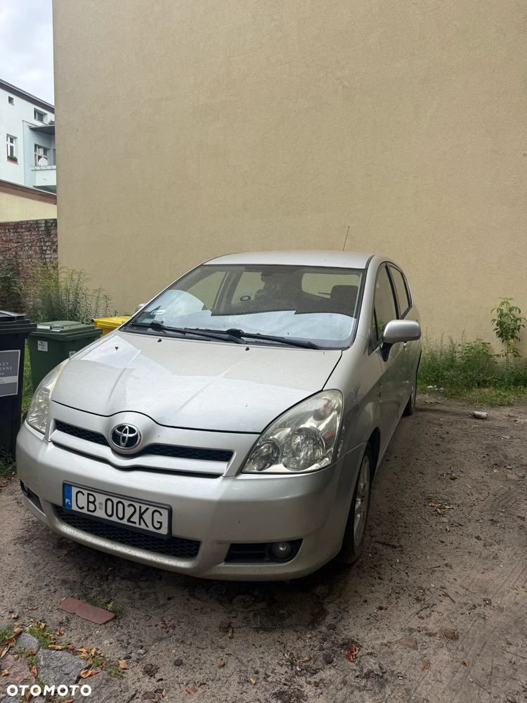 Toyota Verso - 1