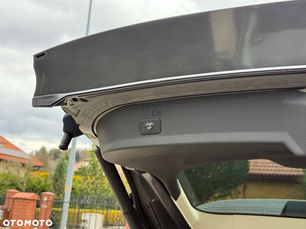 Ford Kuga 2.0 TDCi 4x4 ST-Line - 36