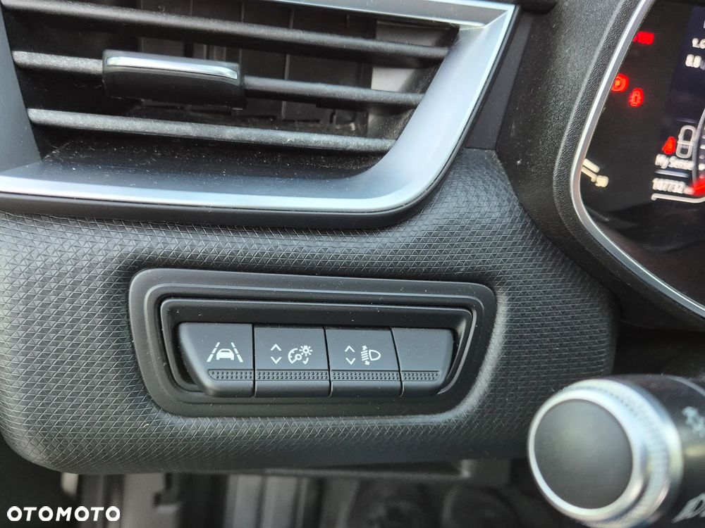 Renault Clio TCe 100 INTENS - 14