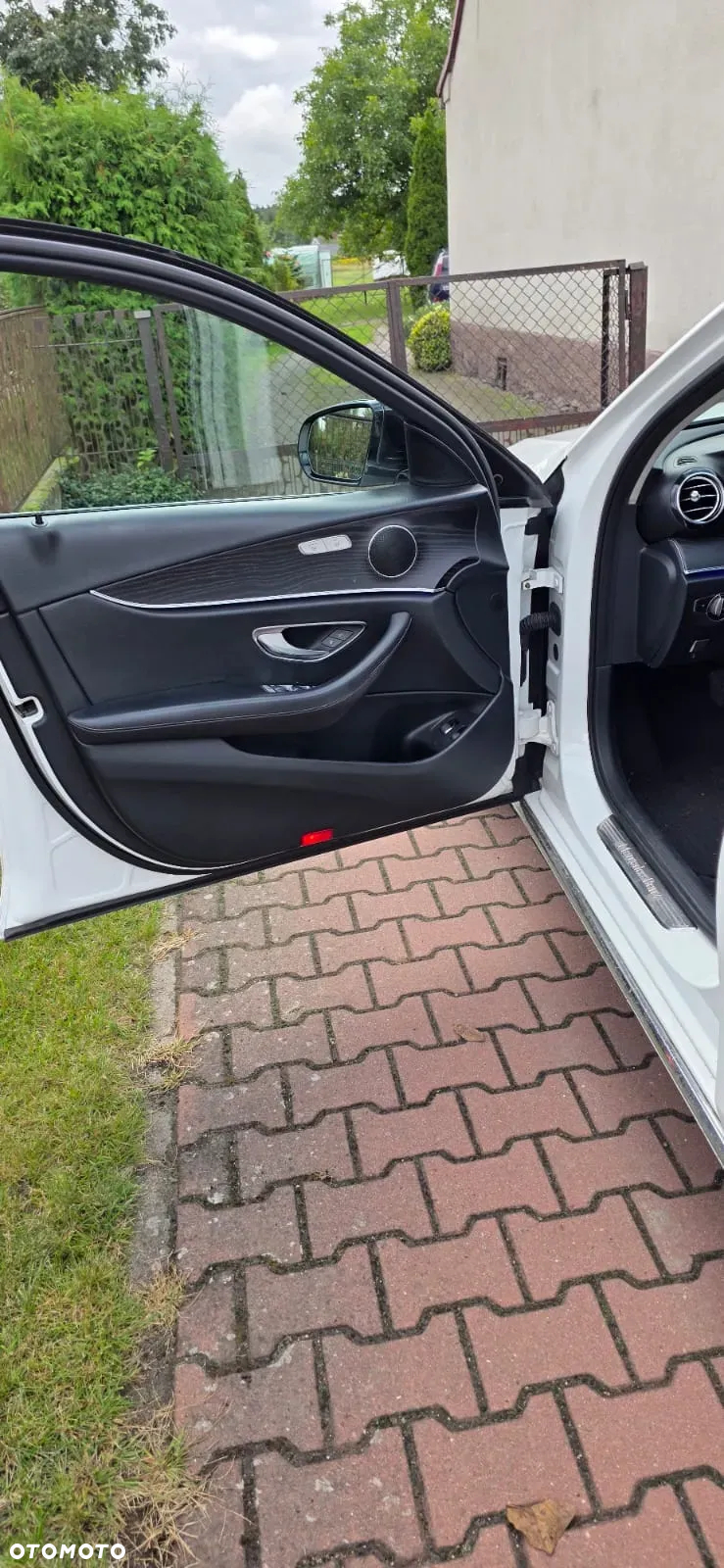 Mercedes-Benz Klasa E 220 d 9G-TRONIC - 8