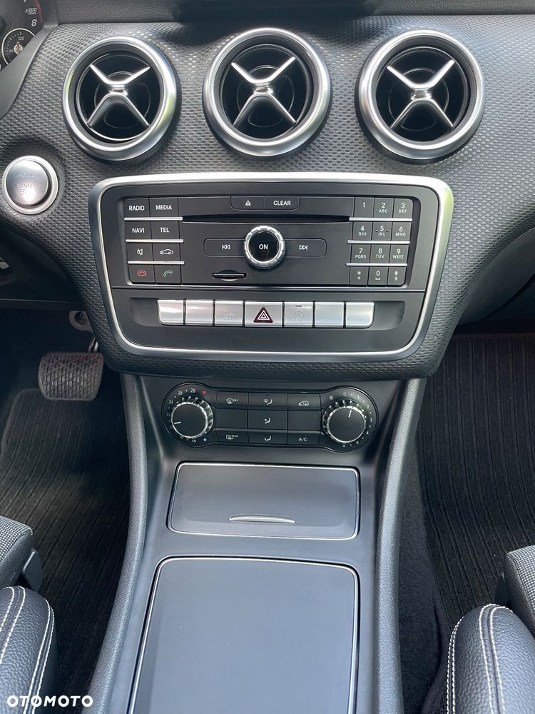 Mercedes-Benz Klasa A 180 7G-DCT - 21