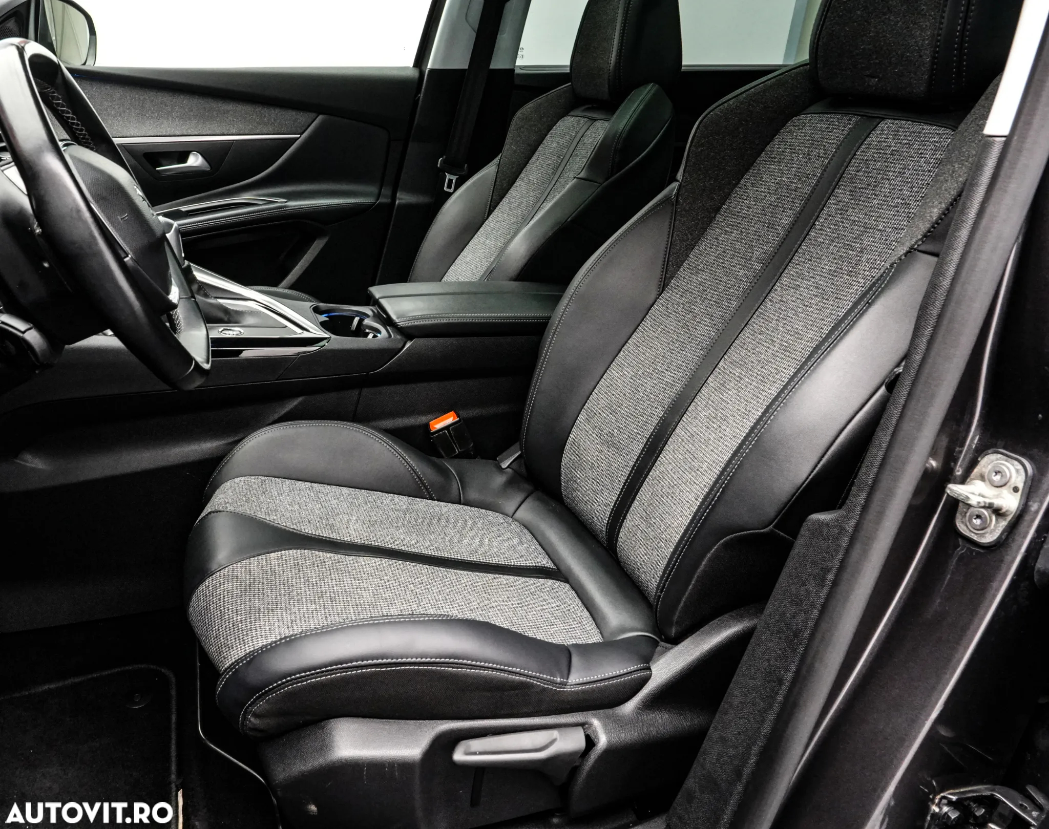Peugeot 5008 1.2 Puretech Turbo s&s Allure - 15