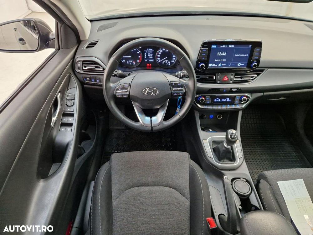 Hyundai i30 Wagon 1.5 110CP M/T Highway - 10