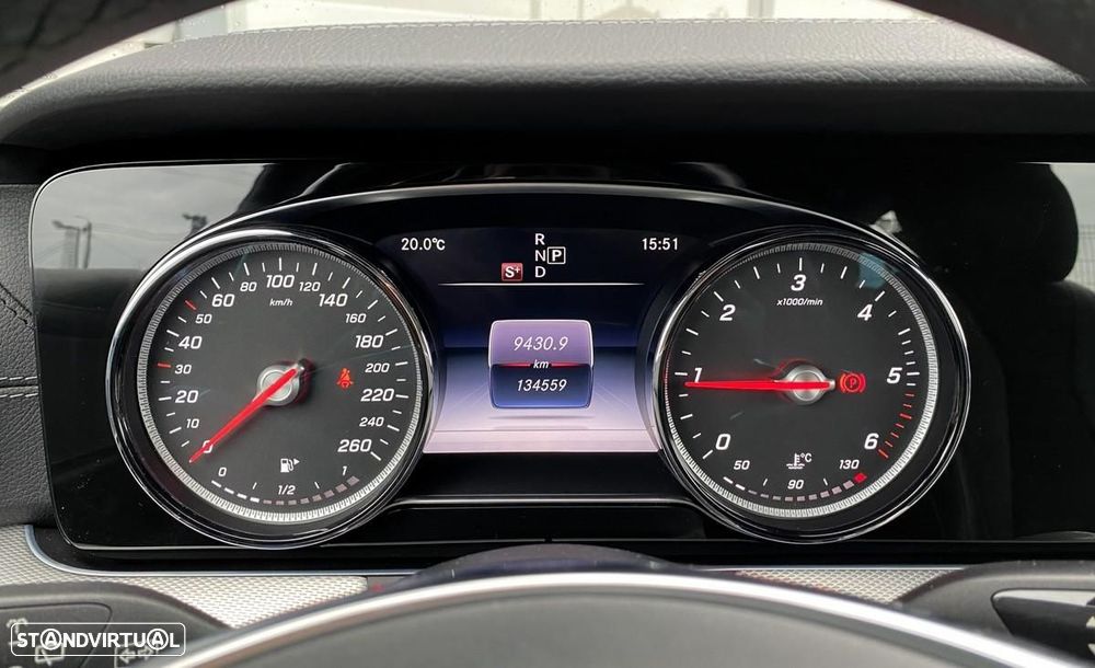 Mercedes-Benz E 220 d AMG Line - 34
