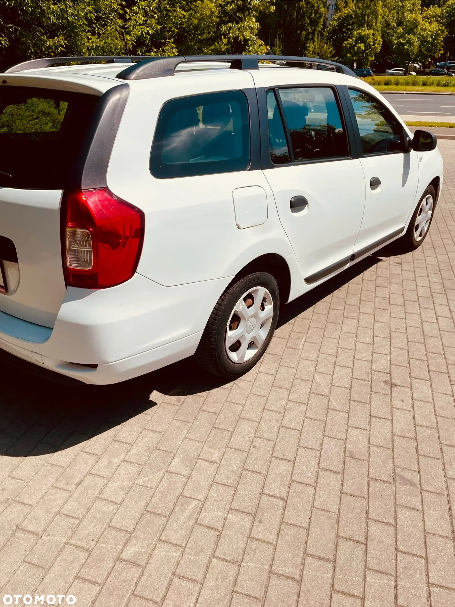 Dacia Logan MCV 1.2 16V Laureate EU6 - 4