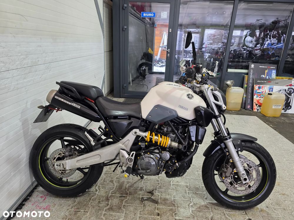 Yamaha MT - 4