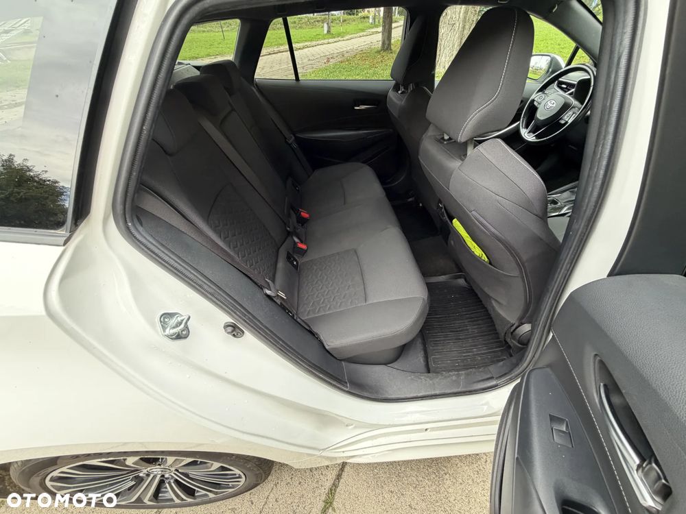 Toyota Corolla 1.8 Hybrid Comfort - 33