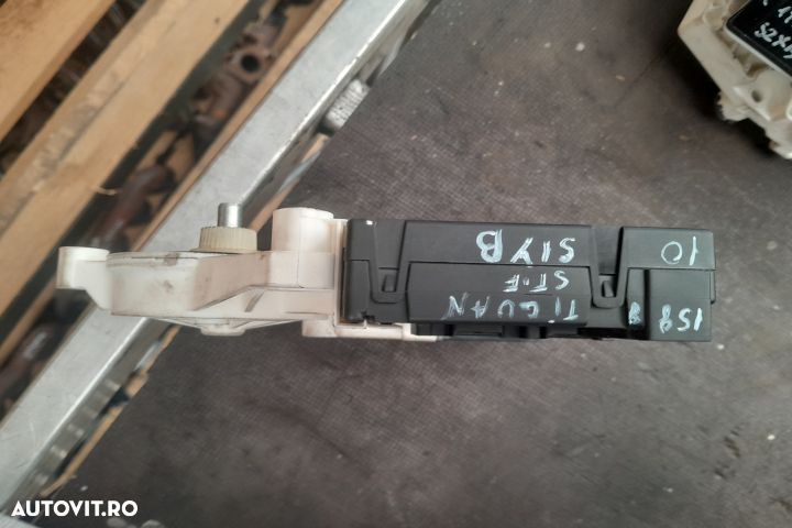Motoras macara geam fata stanga 0130822467 / 5N0959701G 0130822467 / - 5