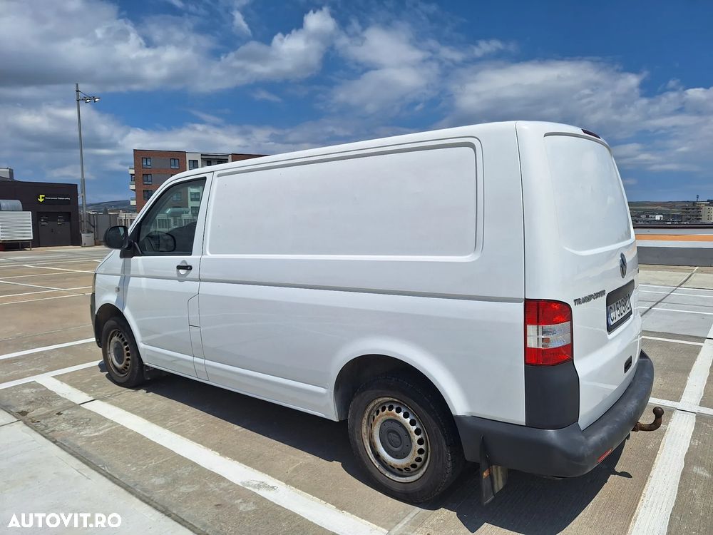 Volkswagen Transporter - 4