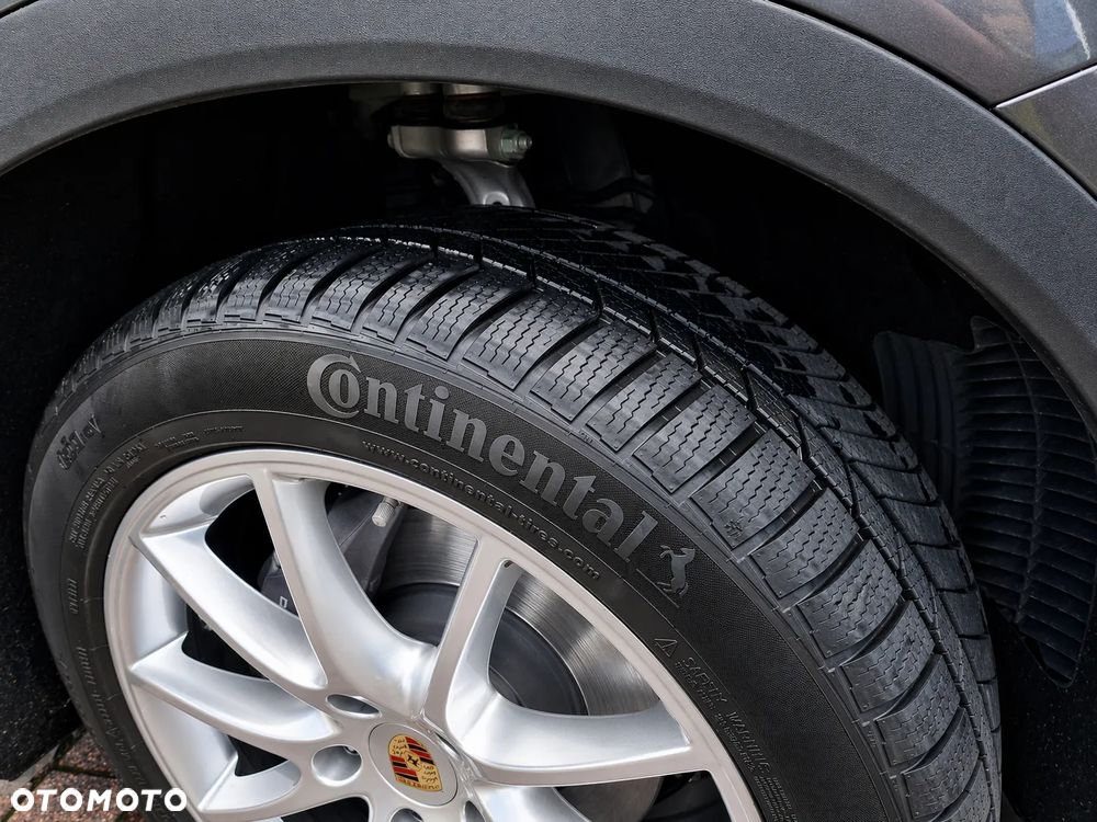 Porsche Cayenne Tiptronic S - 12