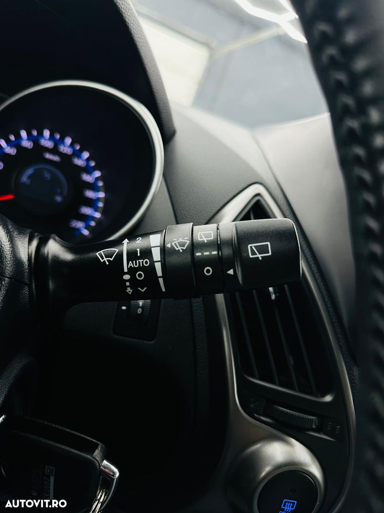 Hyundai ix35 1.6 2WD Fifa World Cup Edition - 28