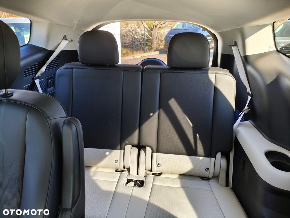 Hyundai IONIQ 9 110kWh Calligraphy AWD - 24