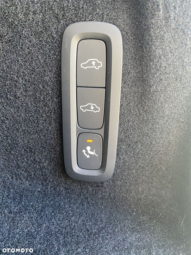 Volvo XC 60 B4 D AWD Inscription - 14