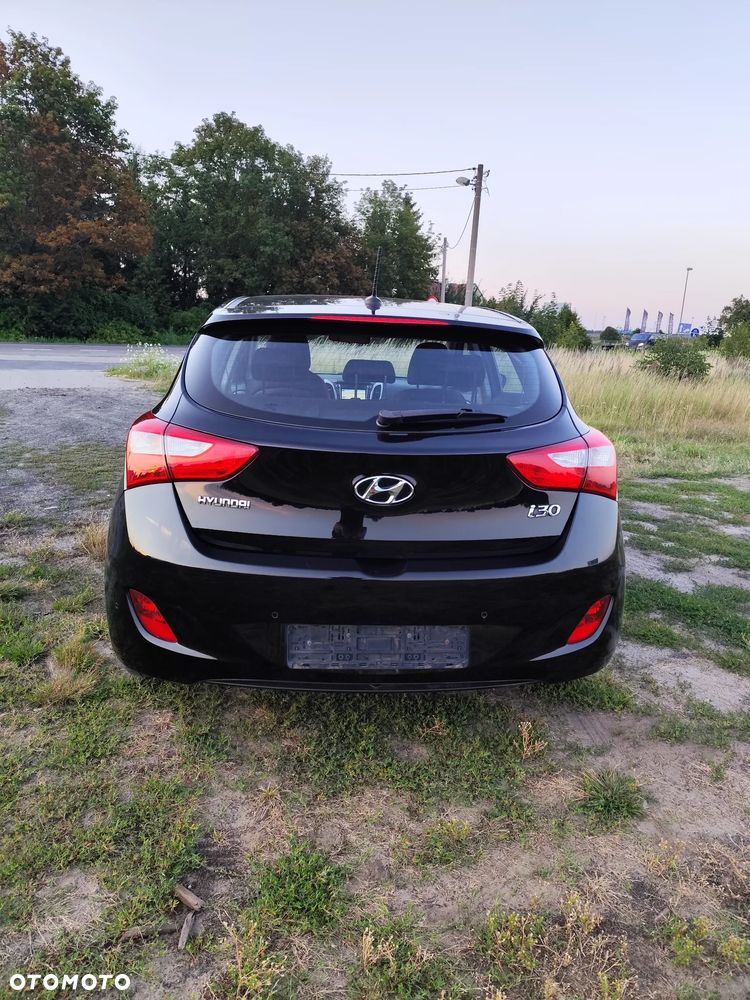 Hyundai i30 blue 1.4 Classic Navigation - 6