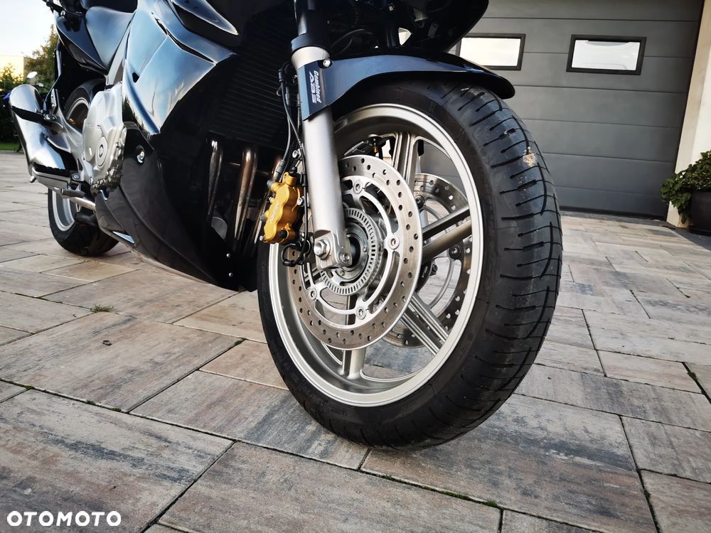 Honda CBF - 27