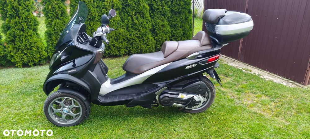 Piaggio MP-3 - 1