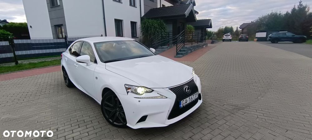 Lexus IS 200t F Sport - 23