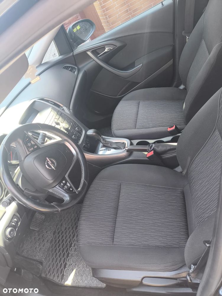 Opel Astra 1.4 T Enjoy - 9