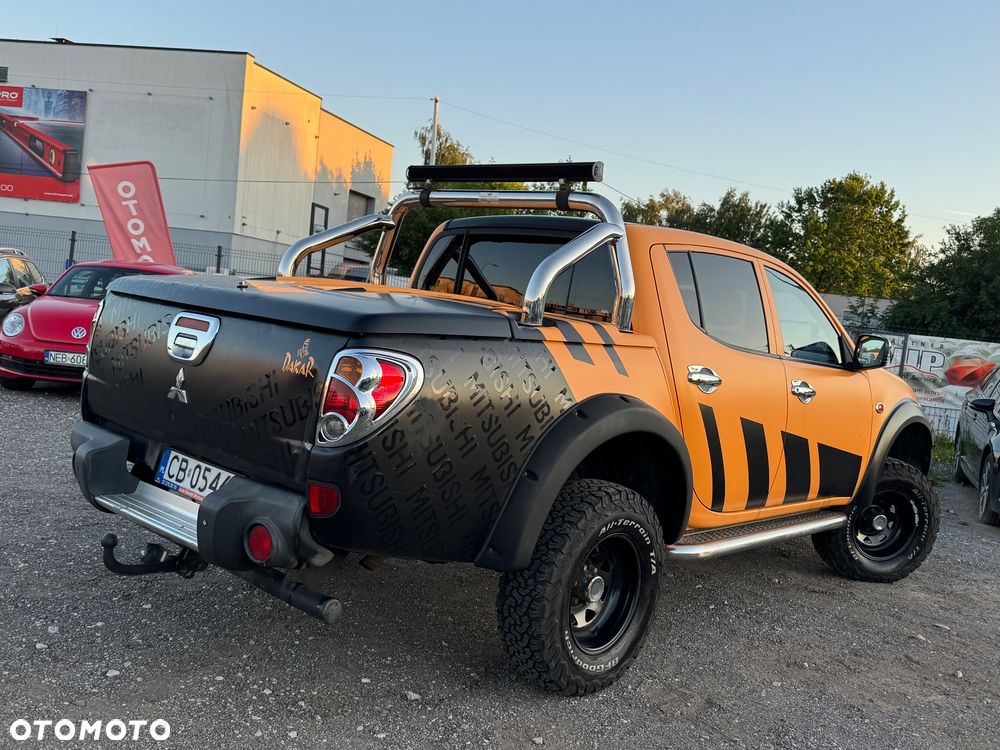 Mitsubishi L200 2.5 DID Summer Edition Sport - 10
