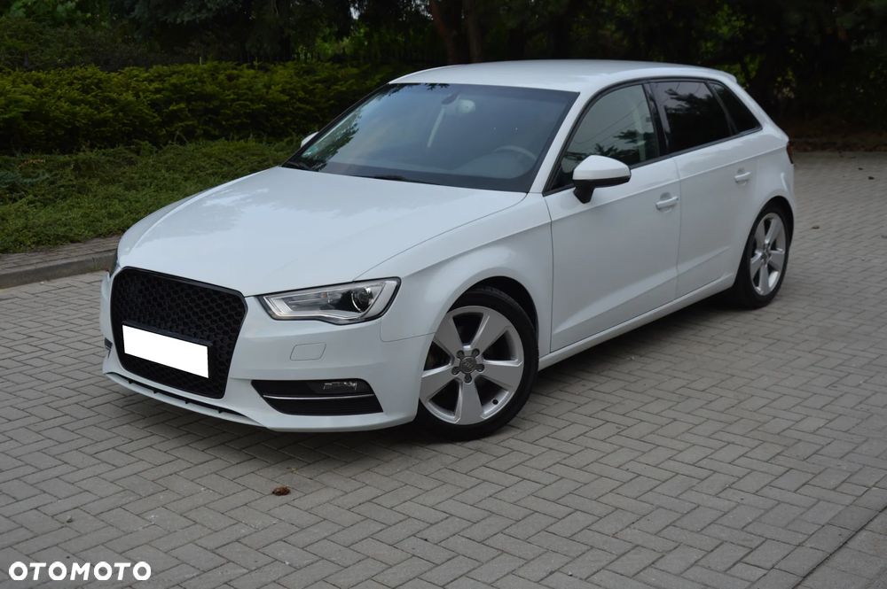 Audi A3 Sportback 1.2 TFSI Attraction - 1