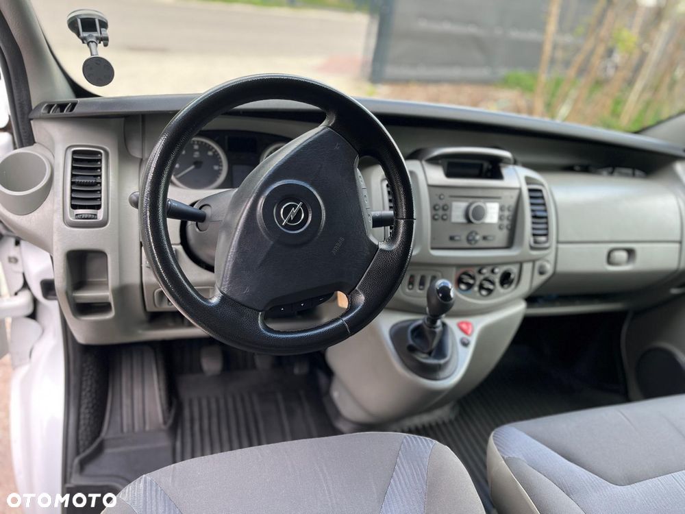 Opel Vivaro L2H1 2.0 diesel - 12
