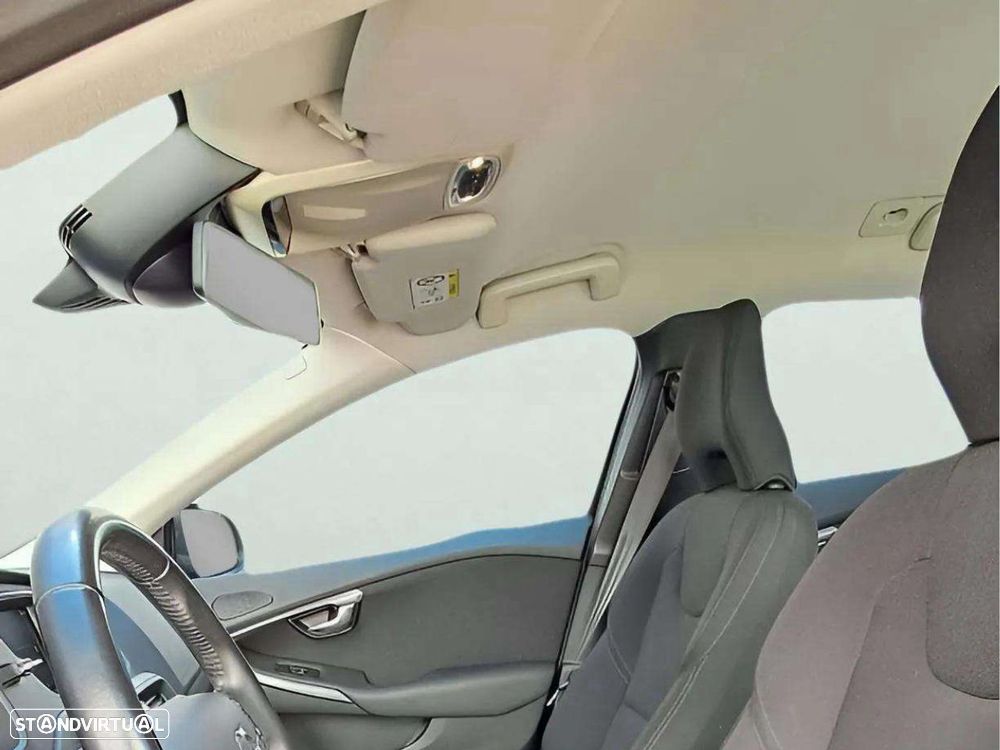 Volvo V40 2.0 D2 Kinetic - 18