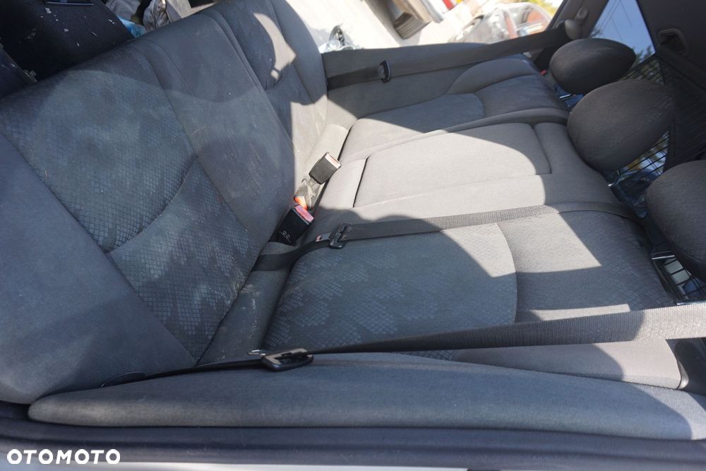 MERCEDES C-KLASA W203 KOMBI 2003 744 2.2 CDI OM646963 143KM 722699 SREBRNY na części - 10