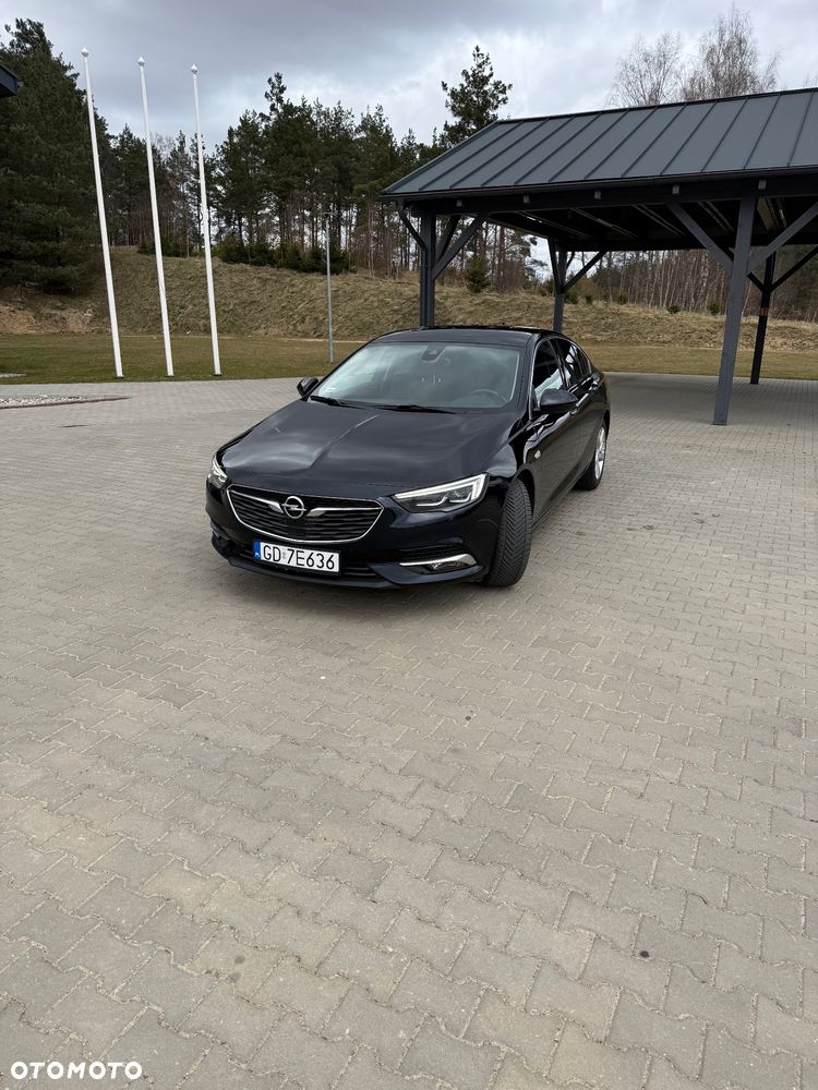 Opel Insignia - 1
