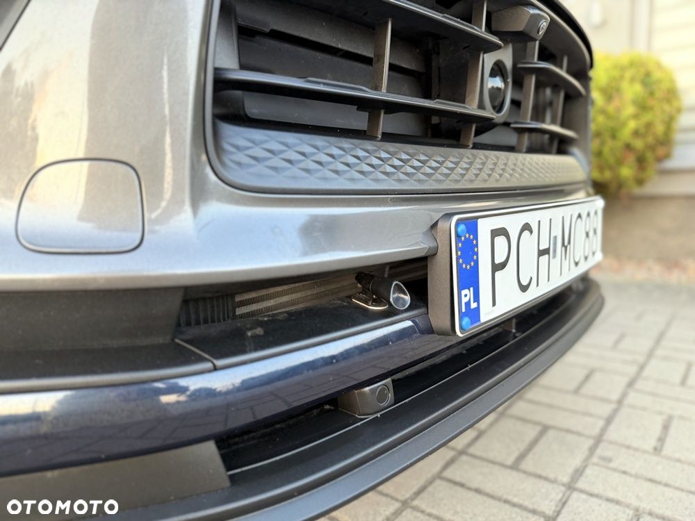 Porsche Macan Standard - 12