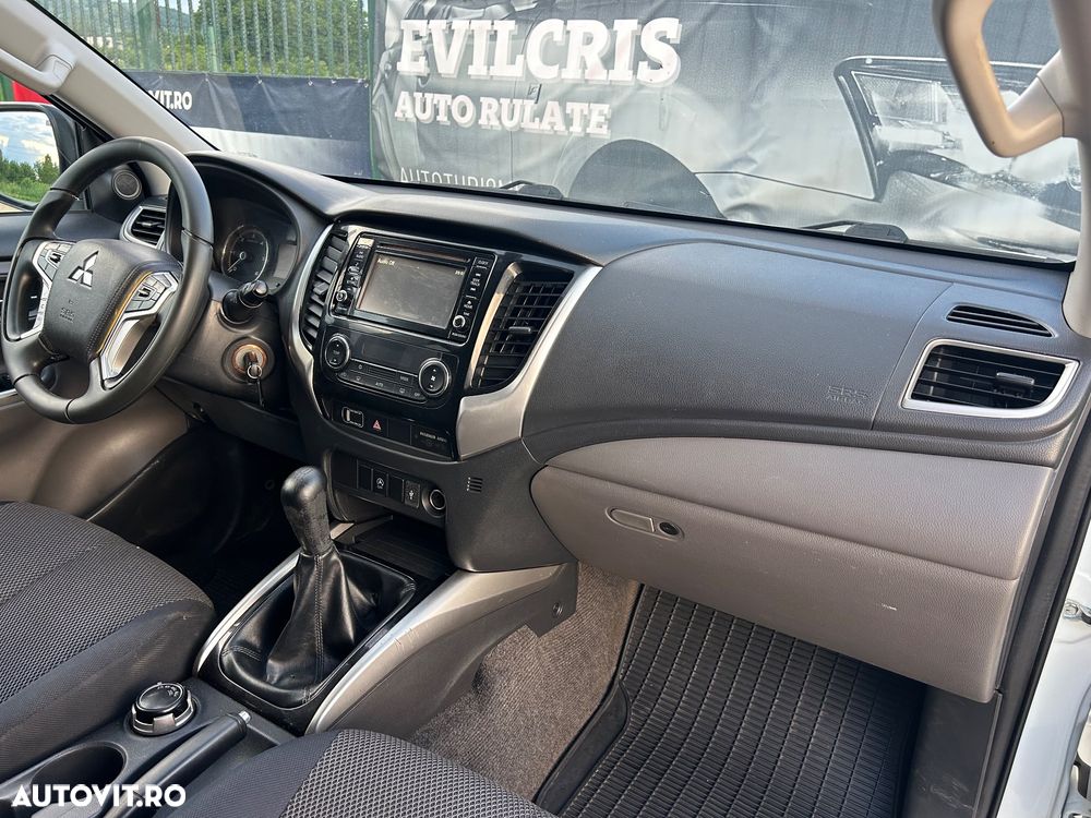 Mitsubishi L200 - 16