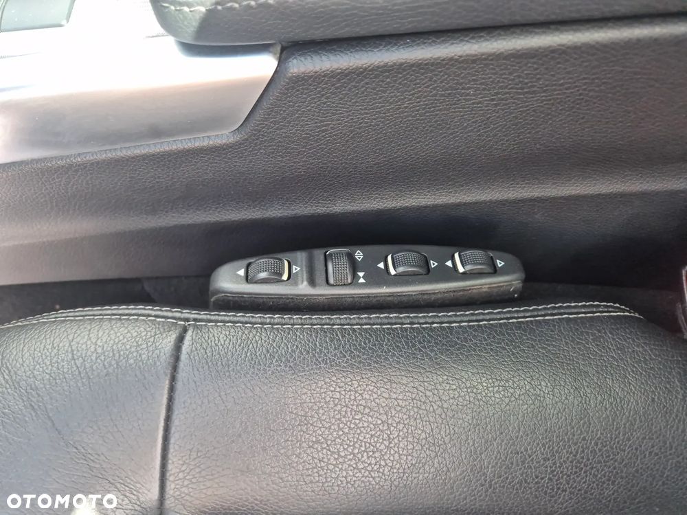 Mercedes-Benz Klasa E 200 BlueTEC 7G-TRONIC Edition - 18